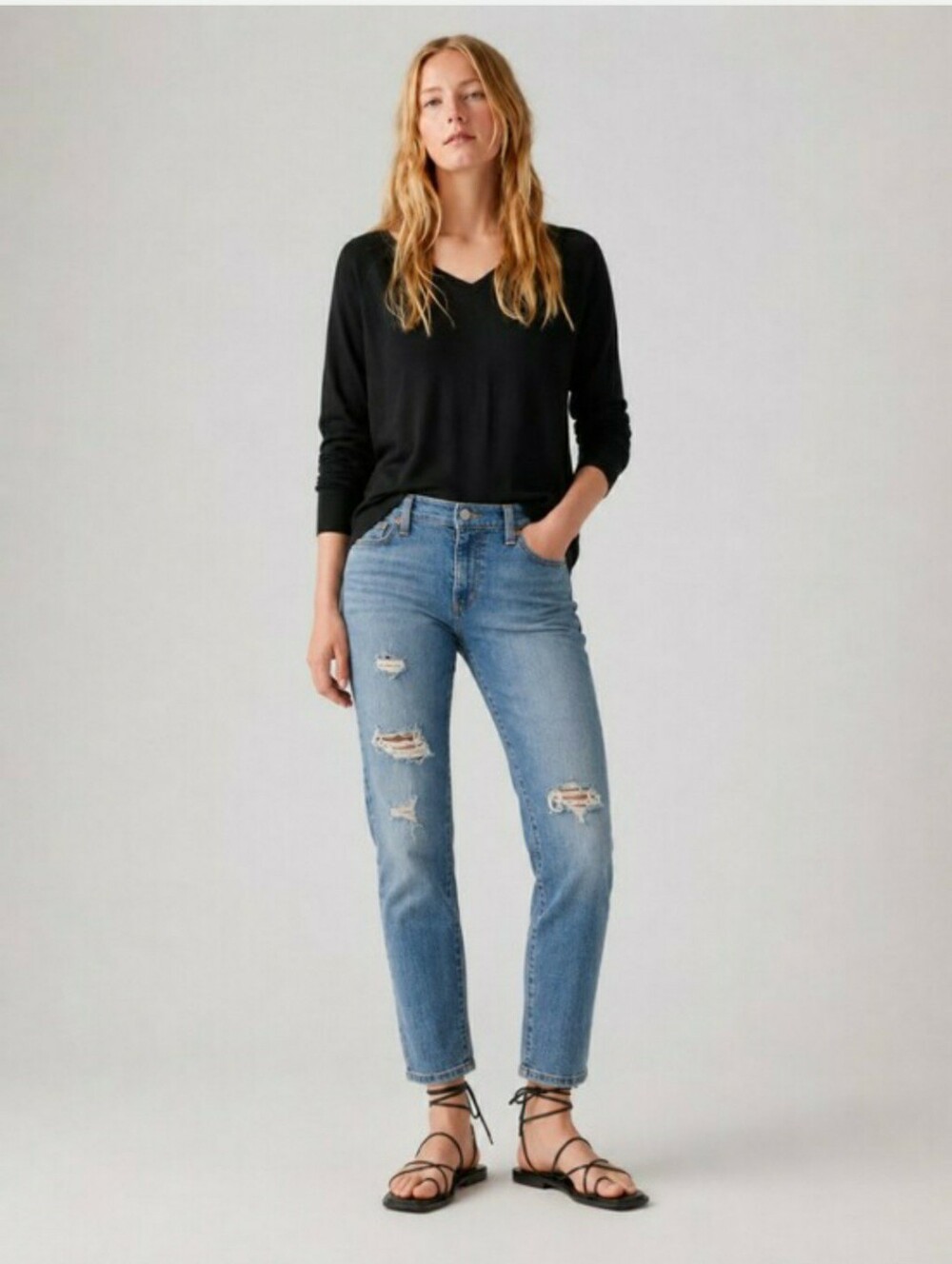Levi’s Boyfriend Distressed Jeans Women's Size 29x27